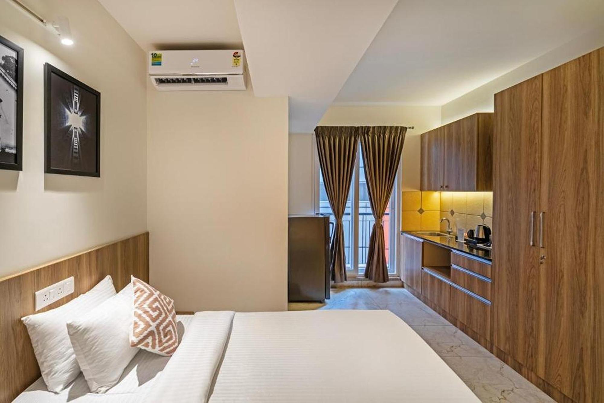 Wandr Hotel- Near Mg Road Бангалор Экстерьер фото