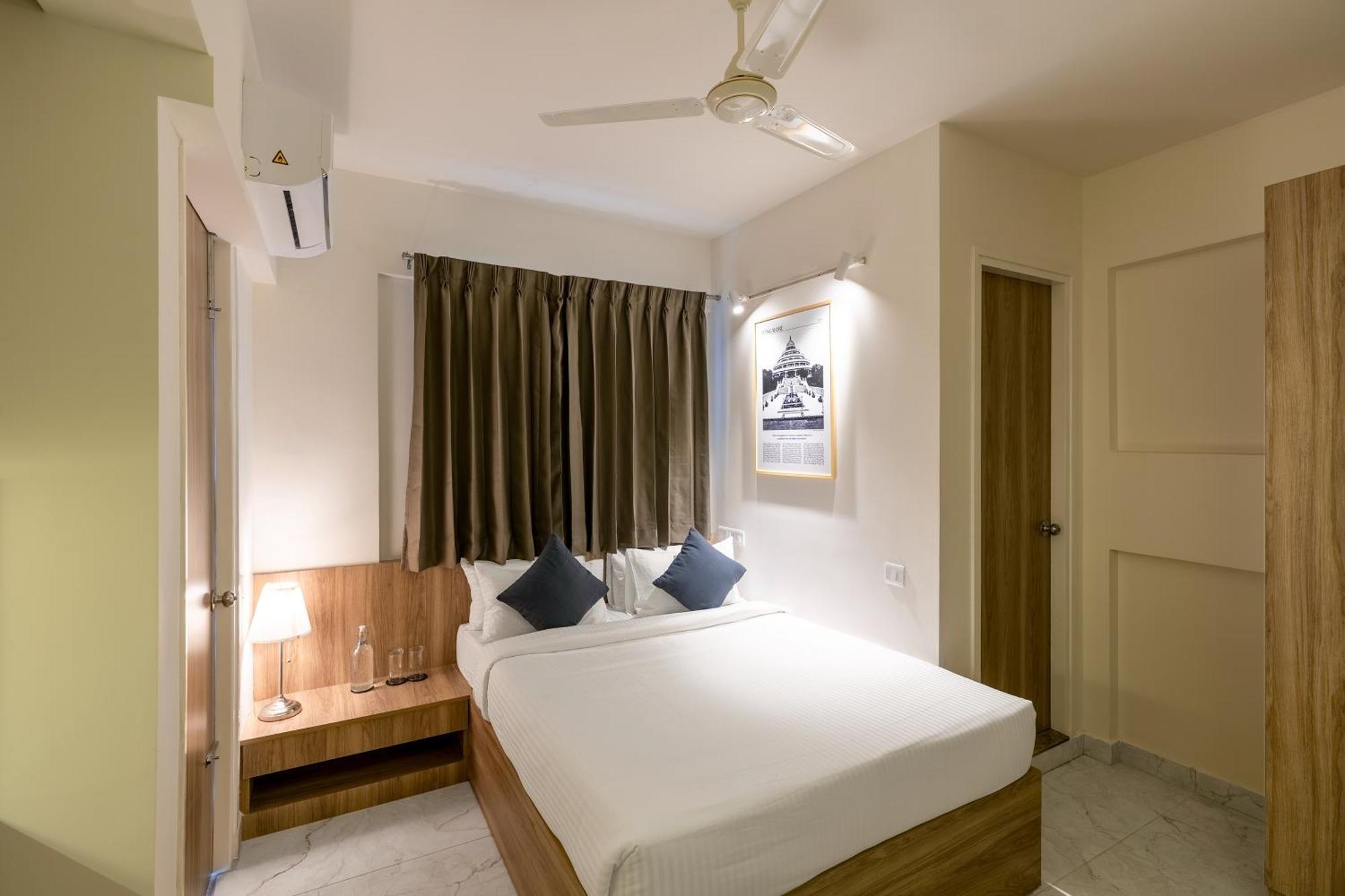 Wandr Hotel- Near Mg Road Бангалор Экстерьер фото