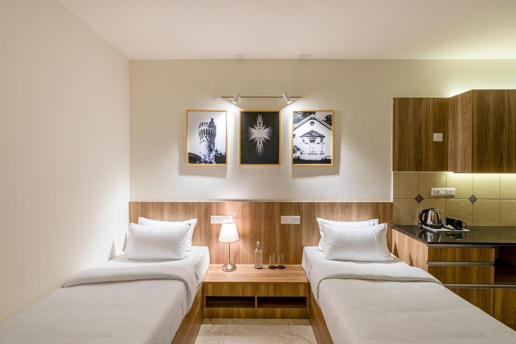 Wandr Hotel- Near Mg Road Бангалор Экстерьер фото