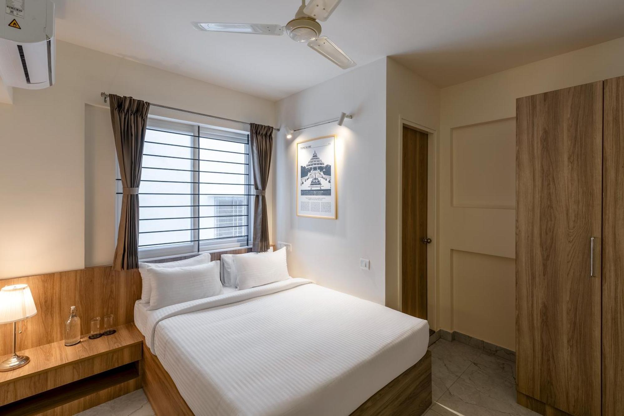 Wandr Hotel- Near Mg Road Бангалор Экстерьер фото